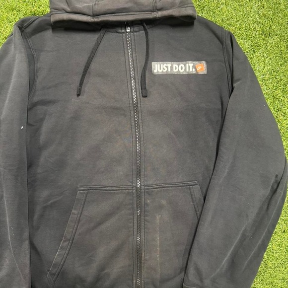 Nike "Just Do It" Zip-Up‎ Hoodie (Size L) - Picture 3 of 5
